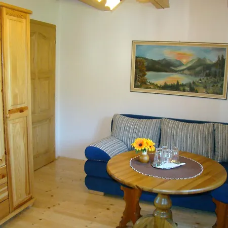 Rekreacna Pod Jedlovinou, Lodge