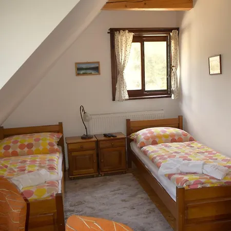 Rekreacna Pod Jedlovinou, *